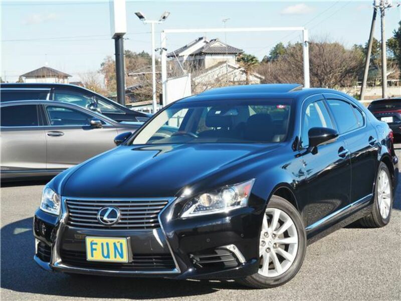 LEXUS LS