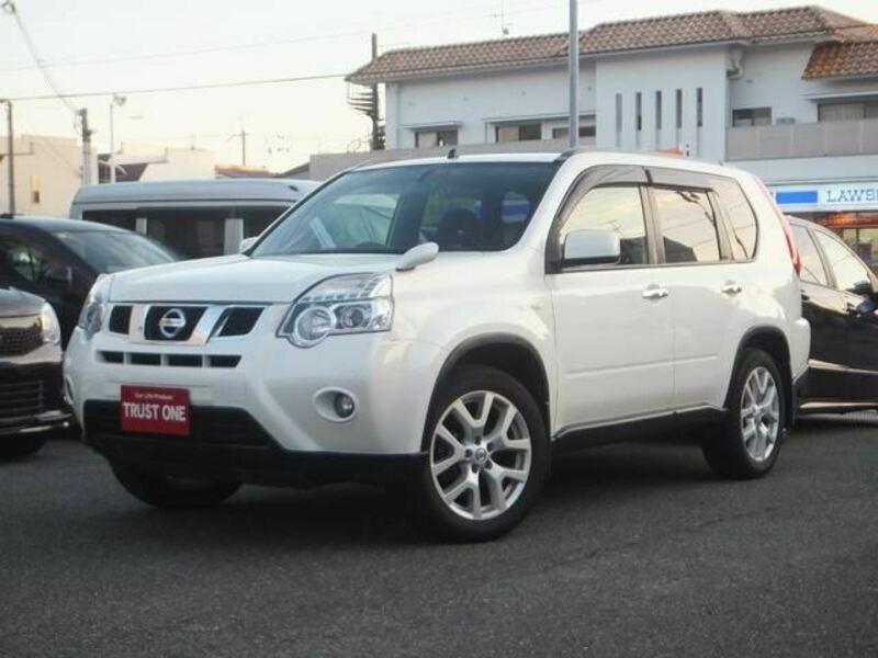 X-TRAIL