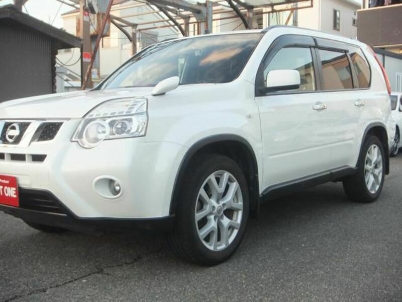 X-TRAIL