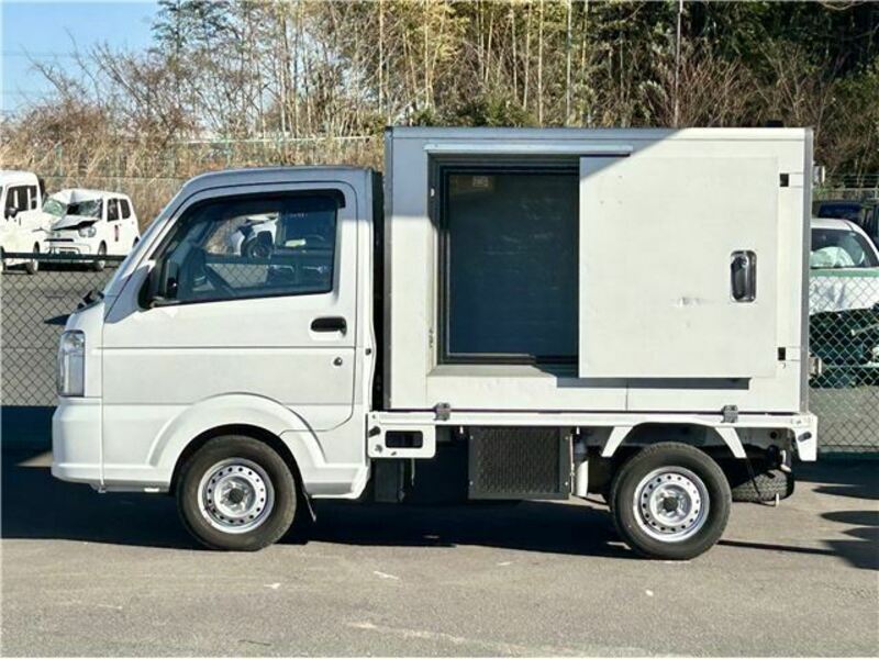 CARRY TRUCK