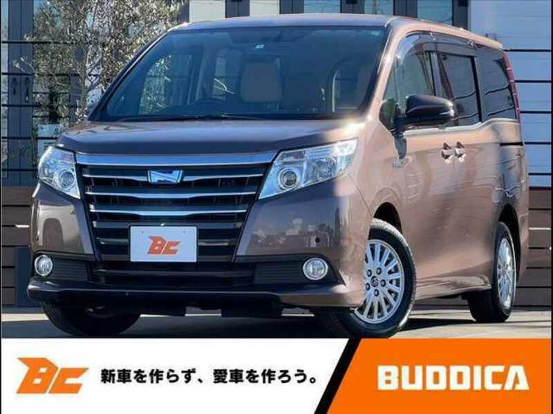 TOYOTA NOAH