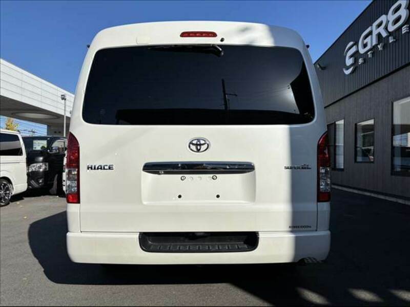 HIACE VAN