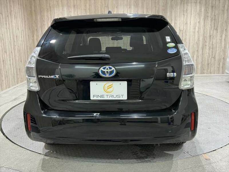 PRIUS ALPHA