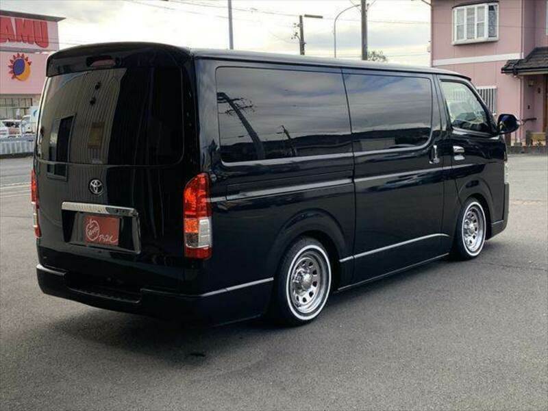 HIACE VAN