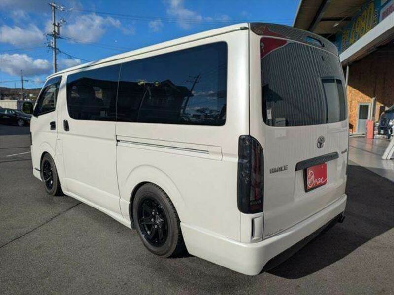 HIACE VAN