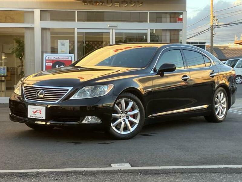 LEXUS LS