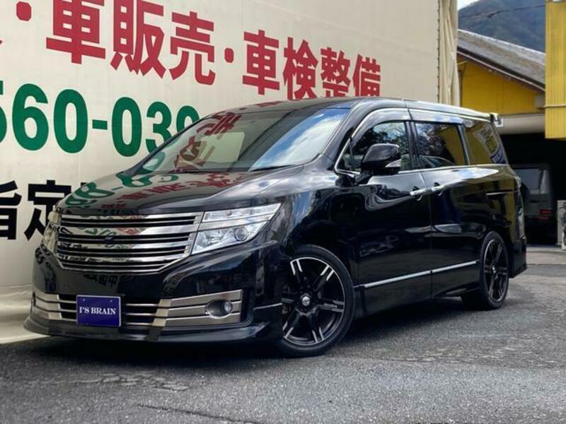 NISSAN ELGRAND