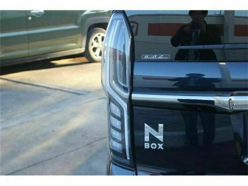 N BOX CUSTOM