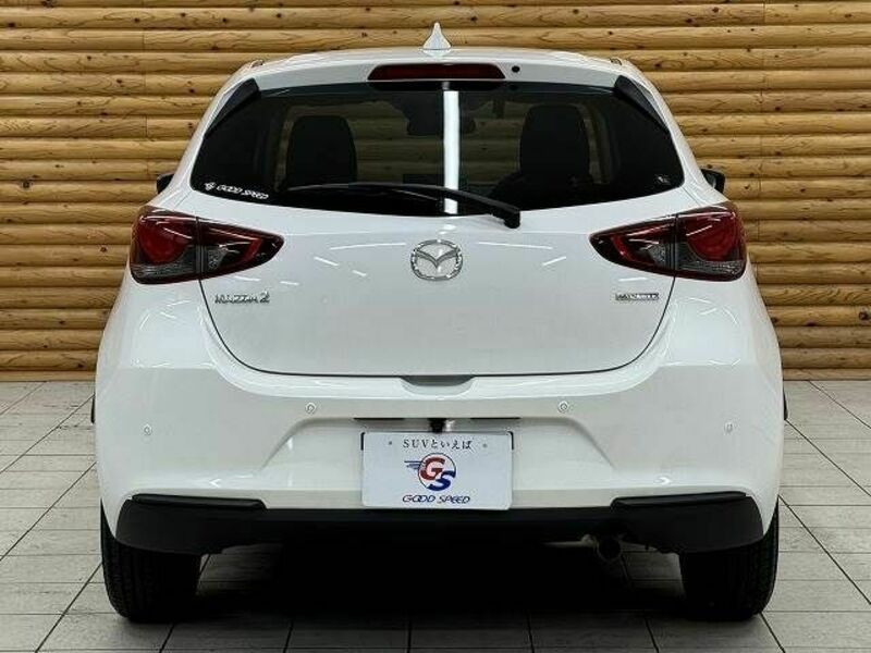 MAZDA2