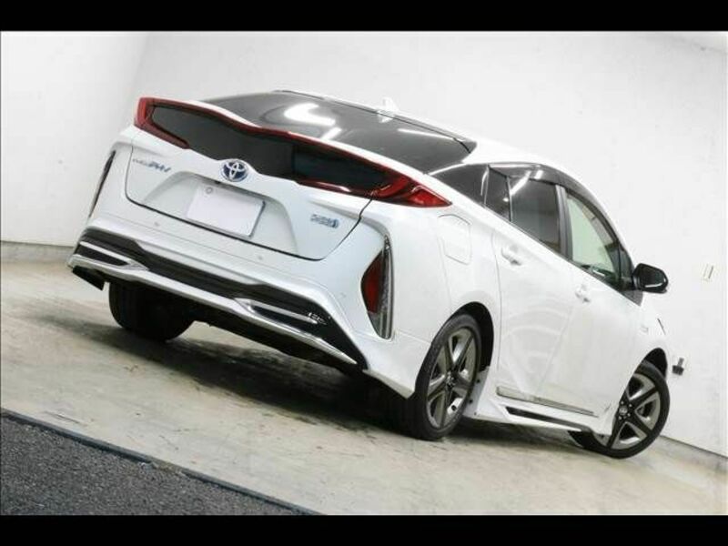 PRIUS PHV