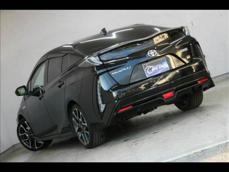 PRIUS PHV