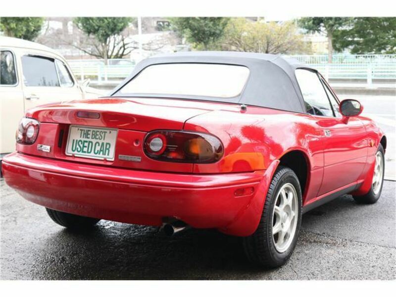 EUNOS ROADSTER