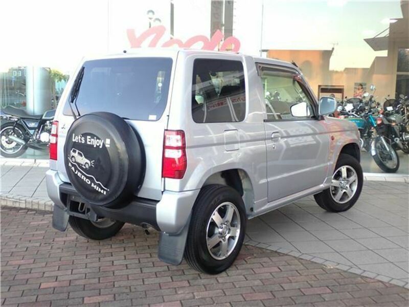 PAJERO MINI