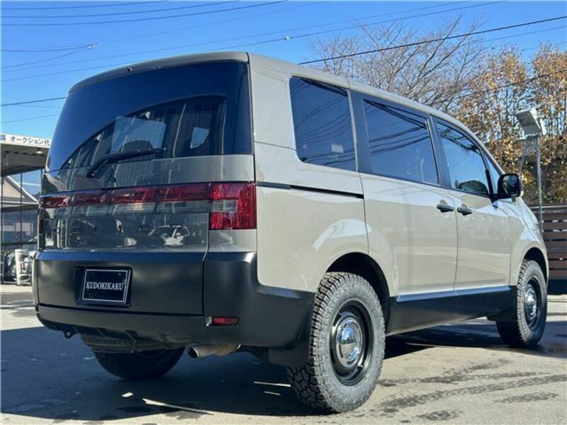 DELICA D5