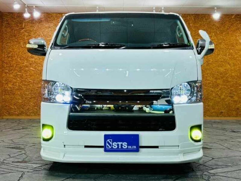 HIACE VAN