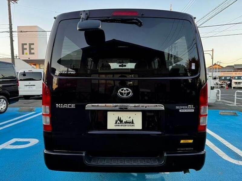 HIACE VAN