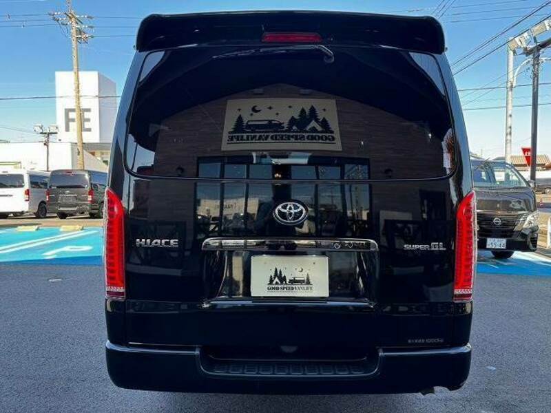 HIACE VAN