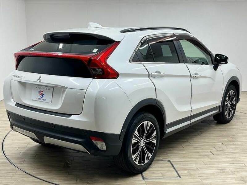 ECLIPSE CROSS