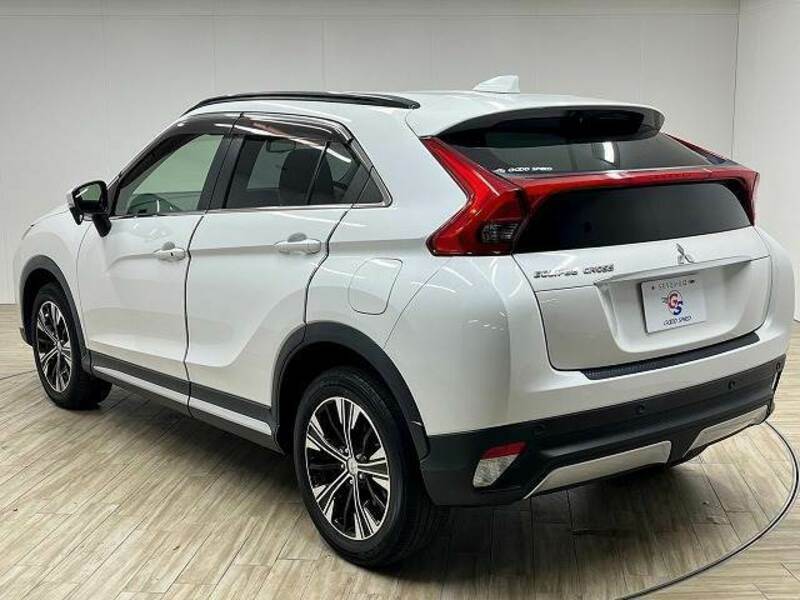 ECLIPSE CROSS