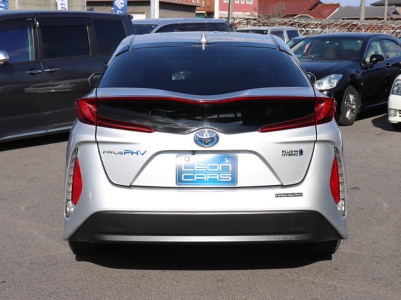 PRIUS PHV