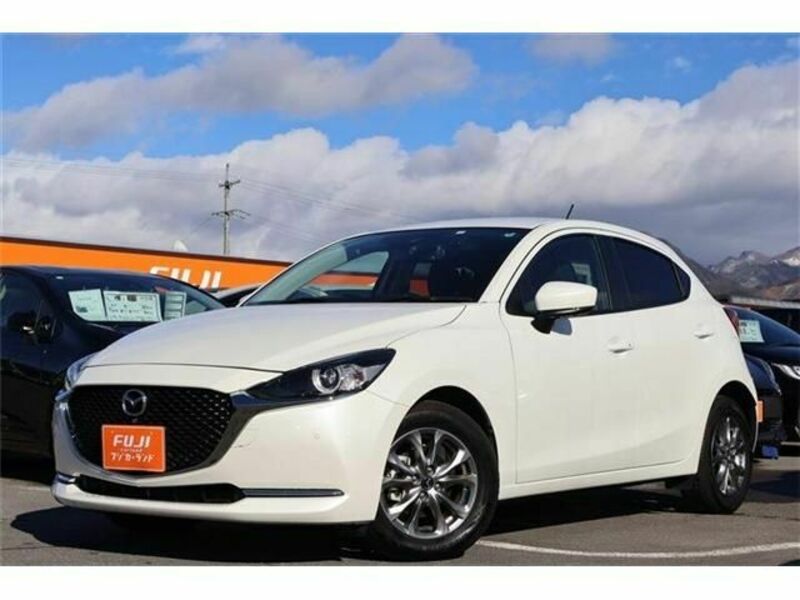 MAZDA2