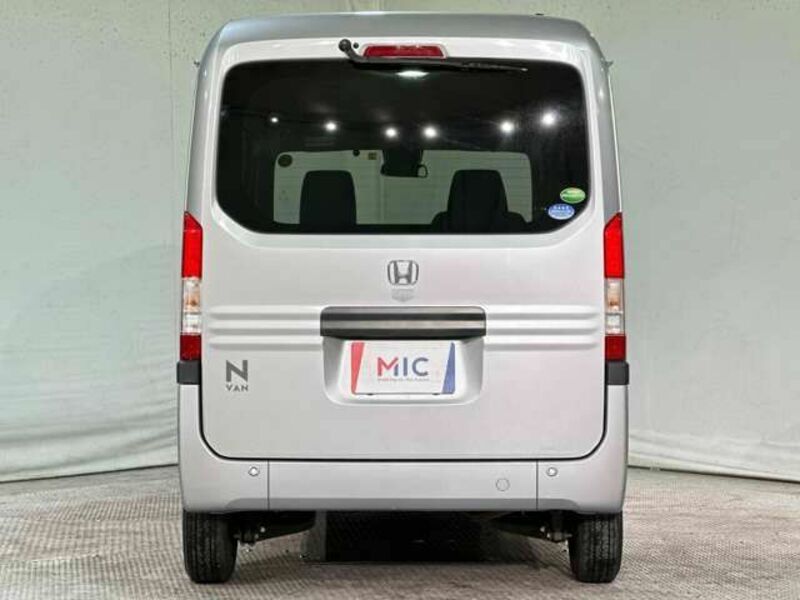 N-VAN