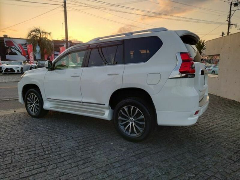 LAND CRUISER PRADO