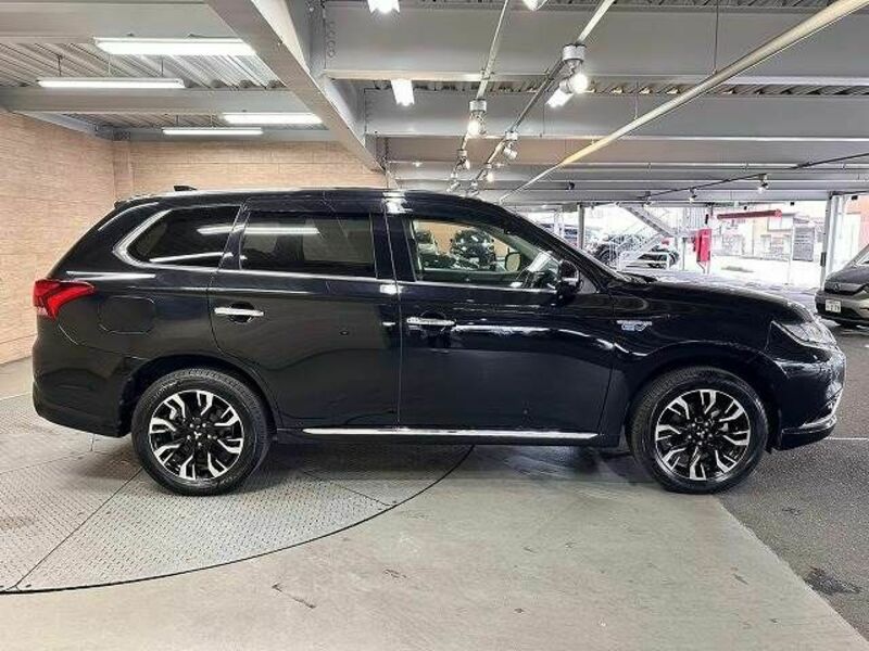 OUTLANDER PHEV