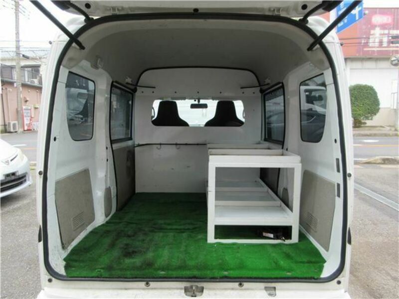 MINICAB VAN