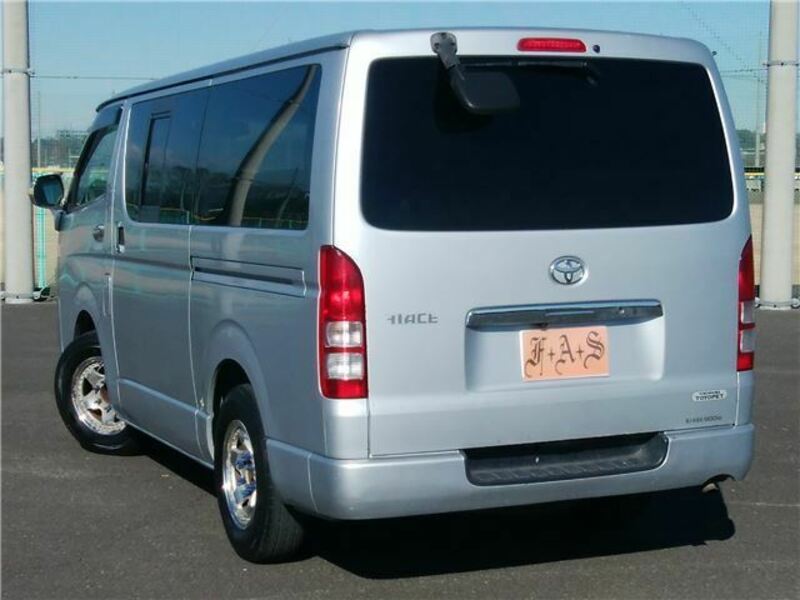 HIACE