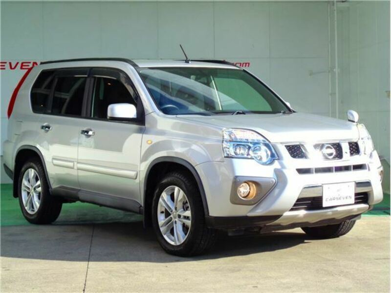 X-TRAIL