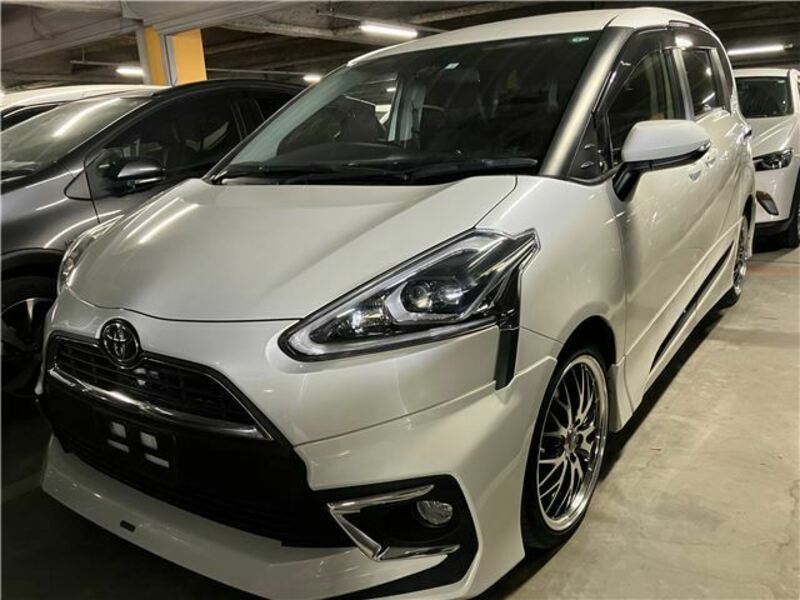 TOYOTA SIENTA