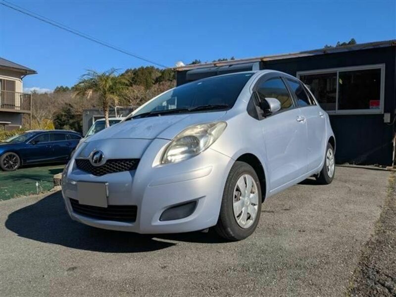 TOYOTA VITZ