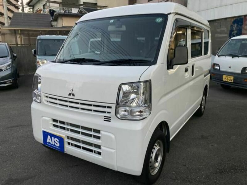 MITSUBISHI MINICAB VAN