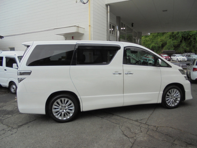 VELLFIRE
