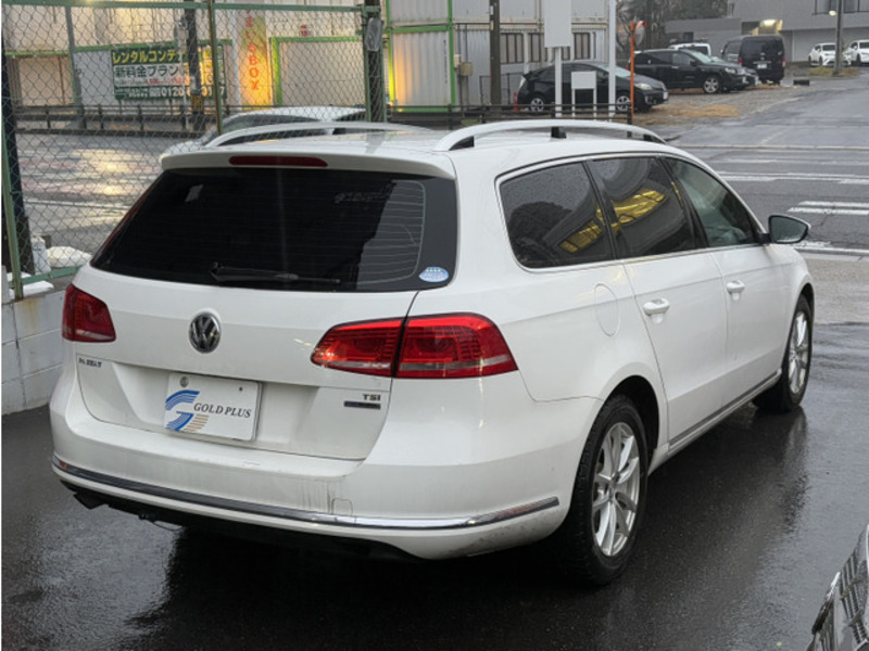 PASSAT VARIANT