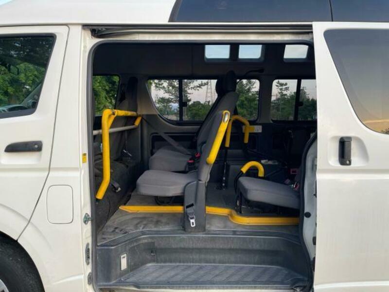 HIACE VAN