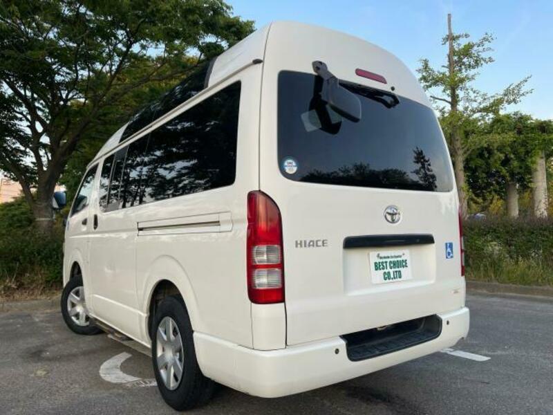 HIACE VAN