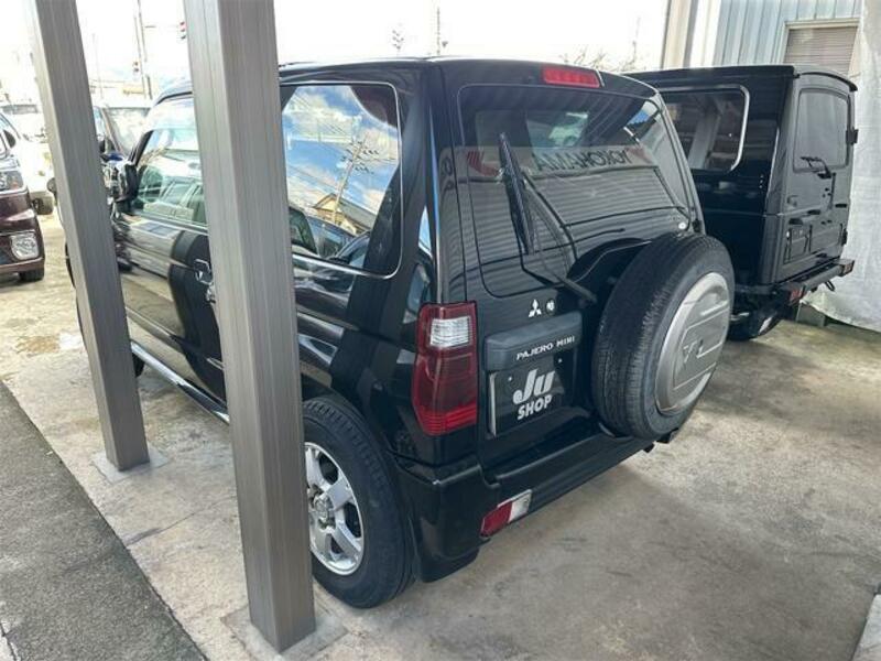 PAJERO MINI