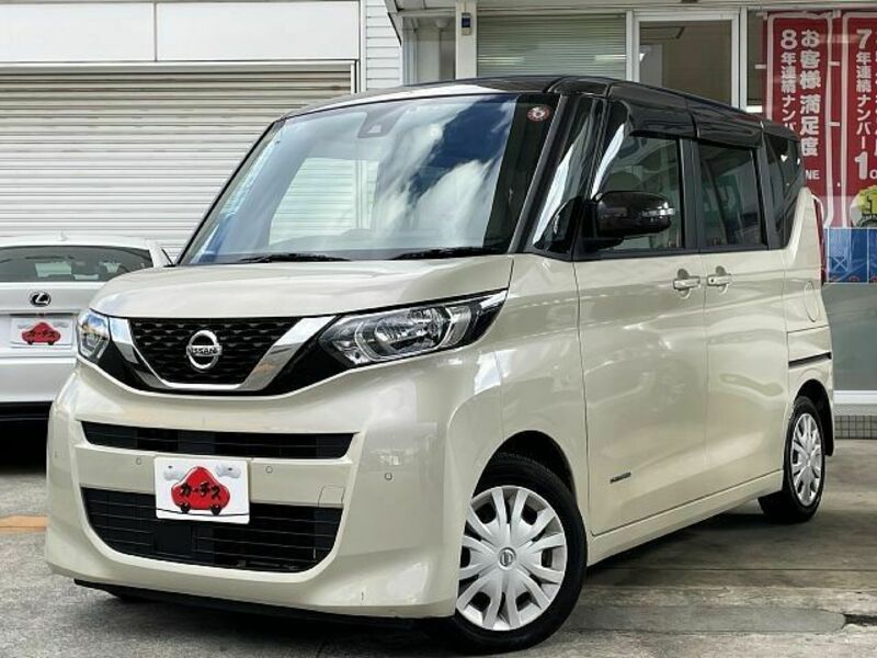 NISSAN ROOX