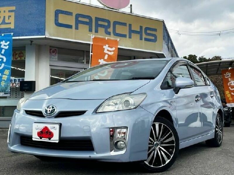 TOYOTA PRIUS