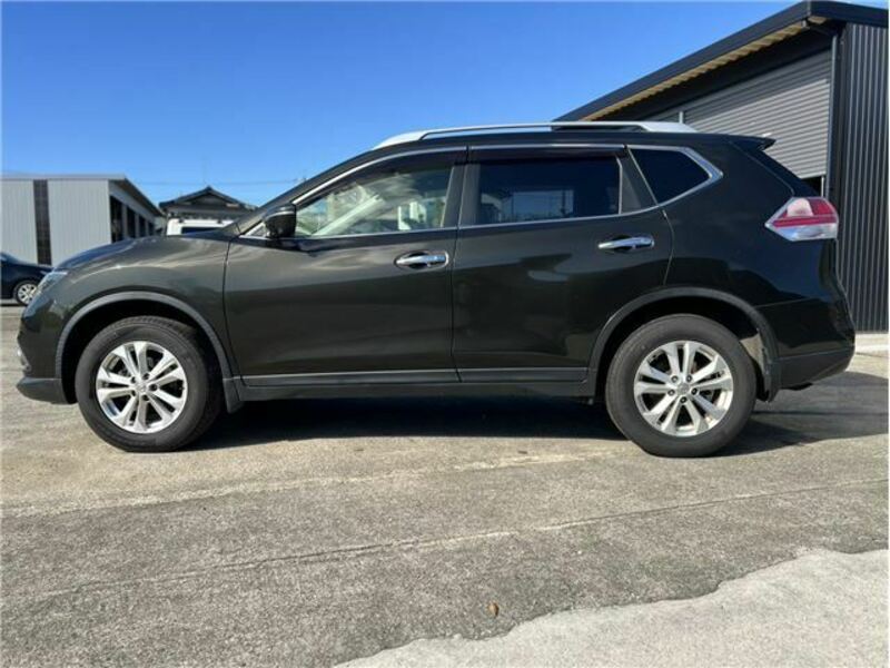 X-TRAIL