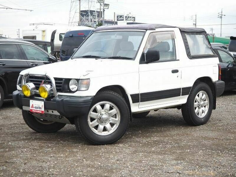 MITSUBISHI PAJERO