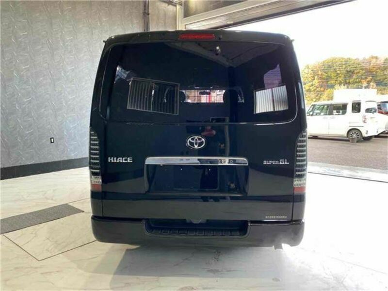 HIACE VAN