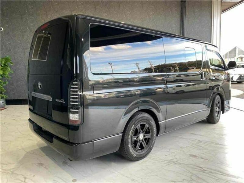 HIACE VAN