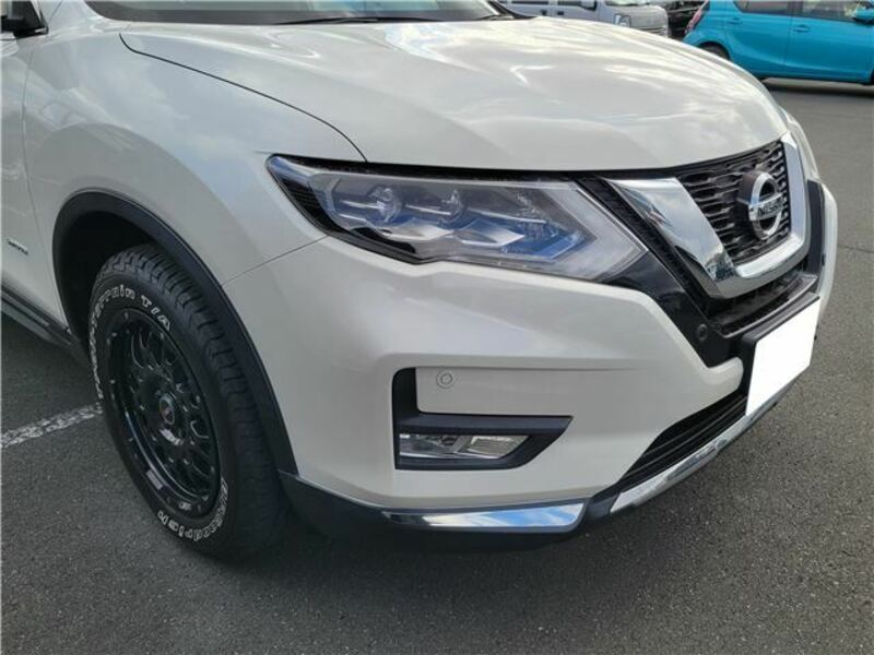 X-TRAIL