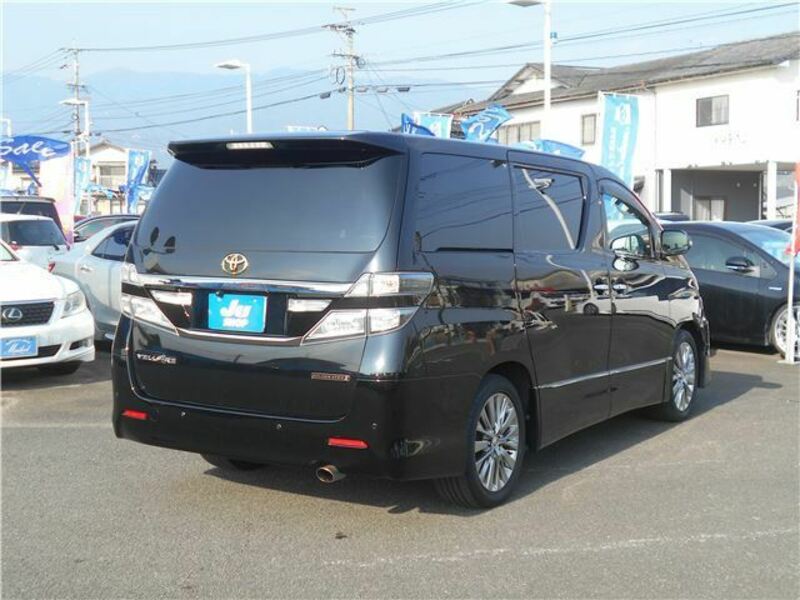 VELLFIRE