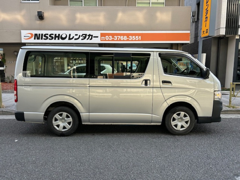 HIACE VAN