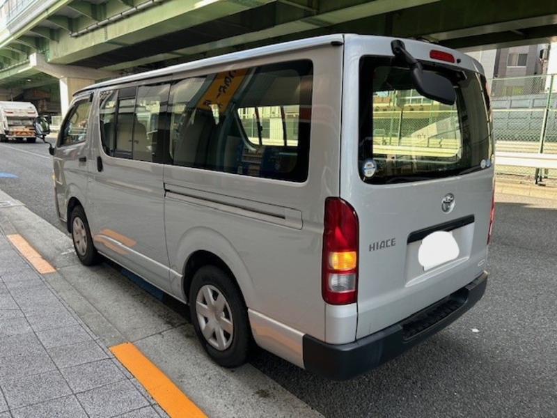 HIACE VAN