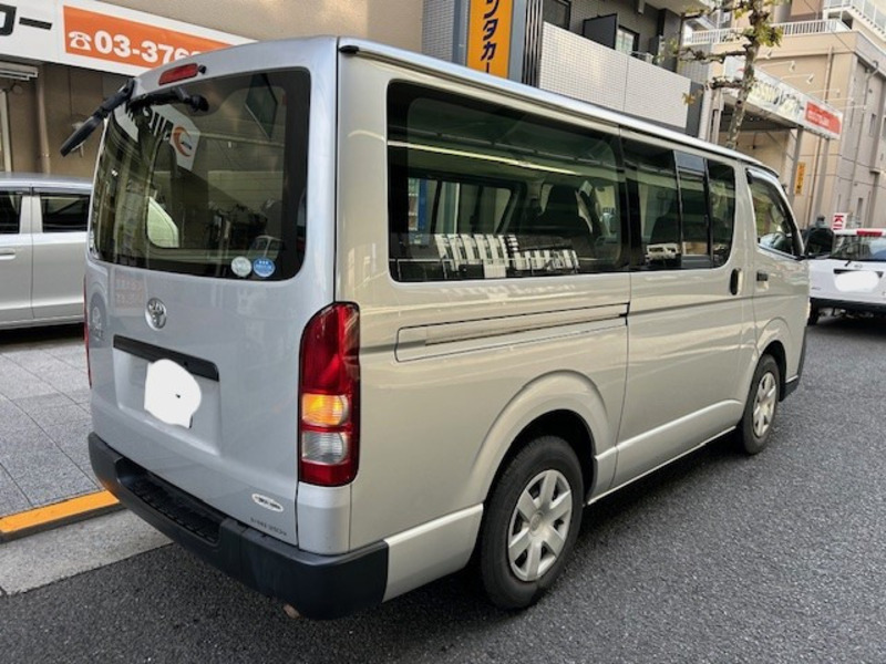 HIACE VAN